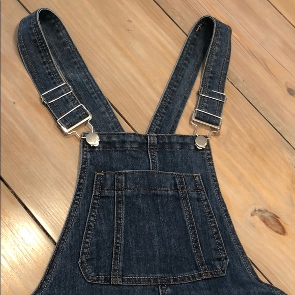 Jean Overall Coverall Shorts 😍 dollhouse - Picture 3 of 6